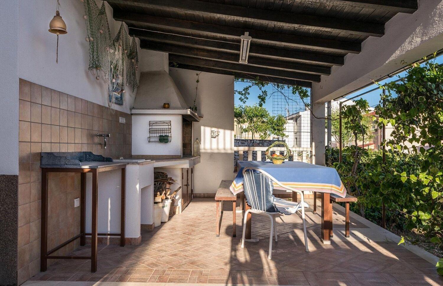 Apartments Brane - 100M From The Beach Трогир Экстерьер фото