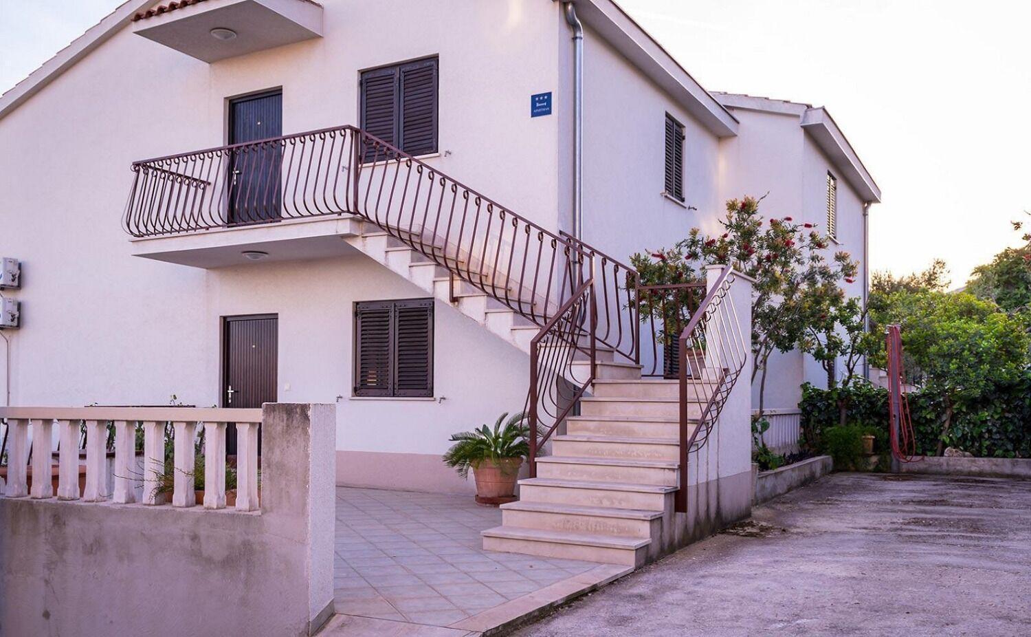 Apartments Brane - 100M From The Beach Трогир Экстерьер фото